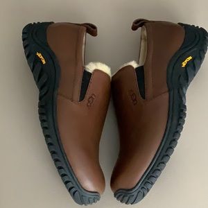 UGG Men’s Slip On Shoes Vibram Brown Leather Sole Size 9